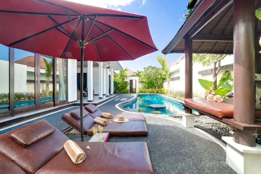D&G Villas Nusa Dua Exterior photo