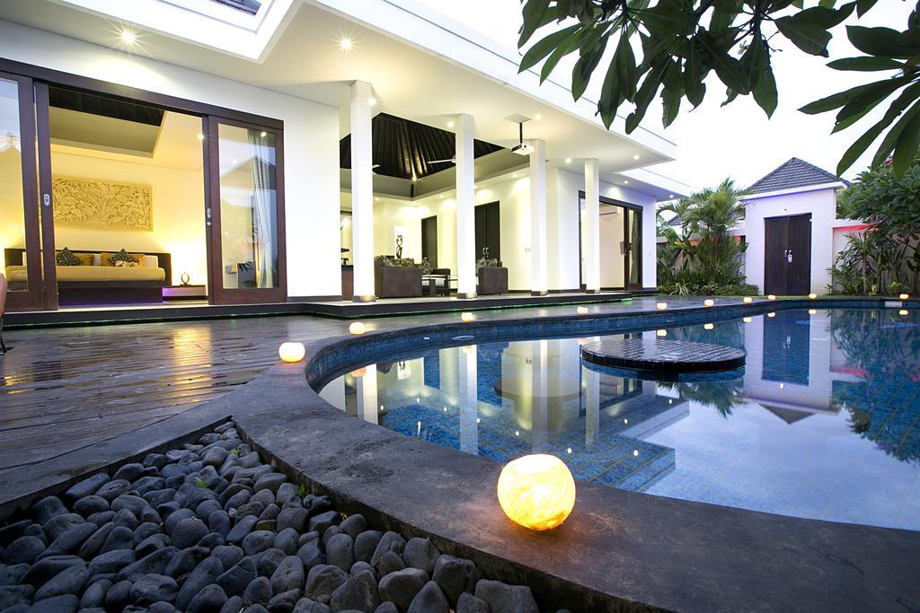 D&G Villas Nusa Dua Exterior photo