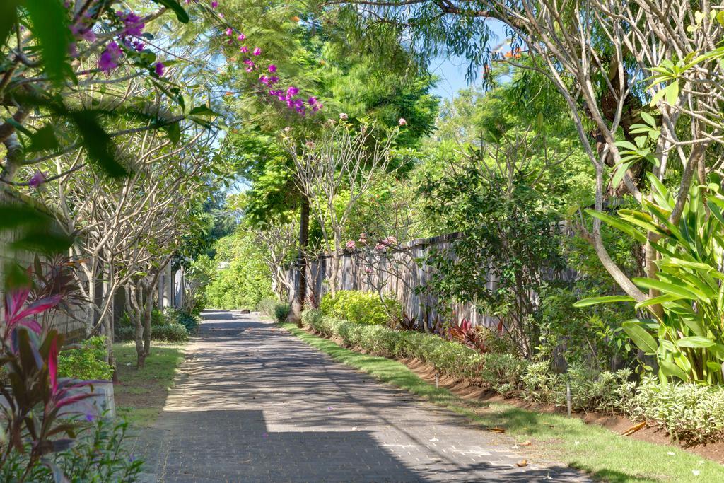 D&G Villas Nusa Dua Exterior photo