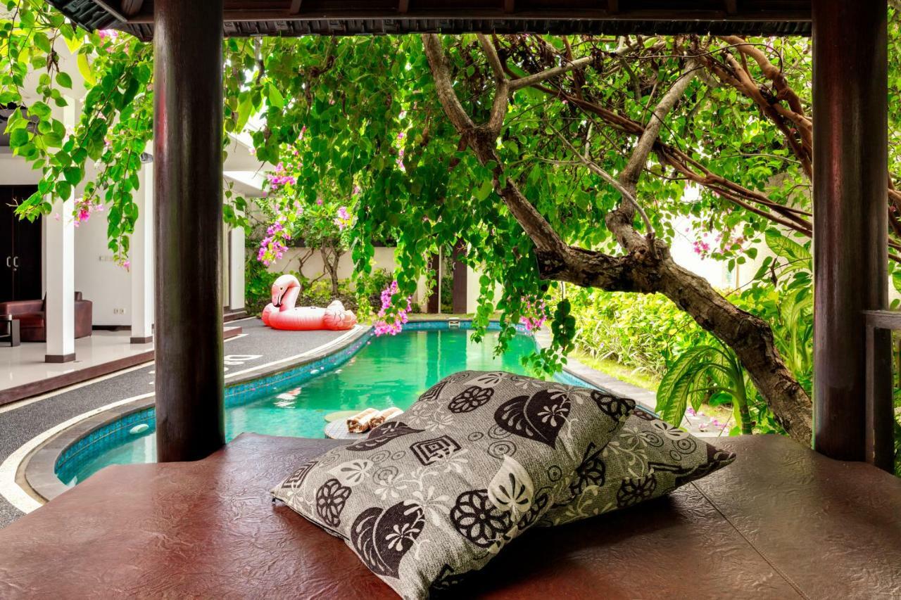 D&G Villas Nusa Dua Exterior photo