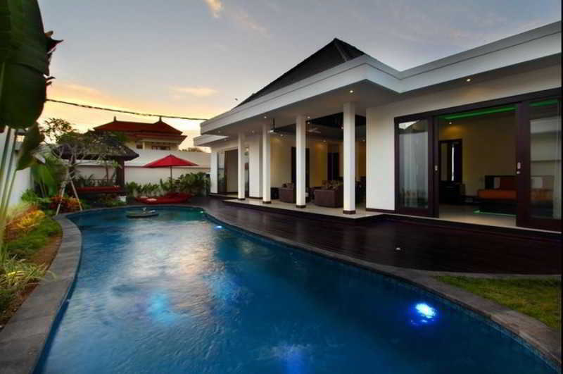 D&G Villas Nusa Dua Exterior photo